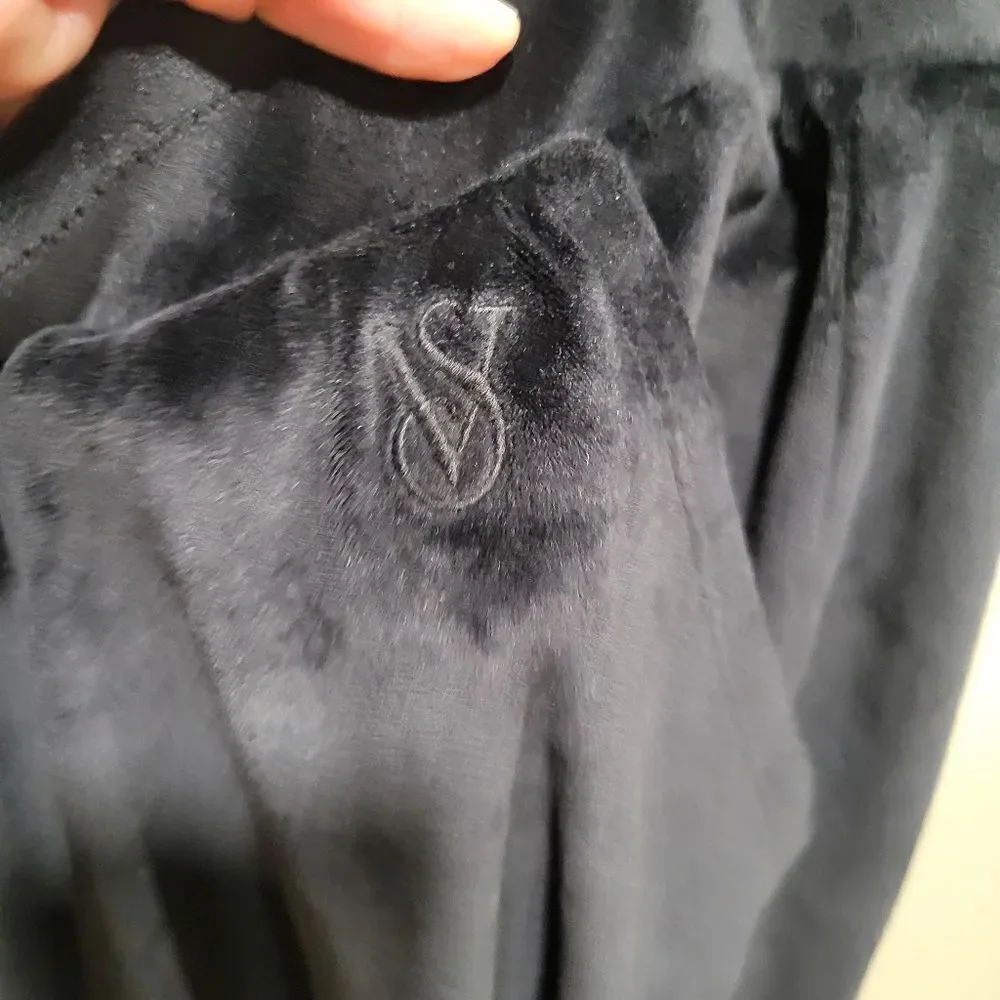 Victoria's secret on point pants